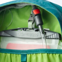 Osprey Daylite 10L Kid's Backpack - Cosmic Red -Osprey daylite kids compatible with hydraulics reservoirs web 818262