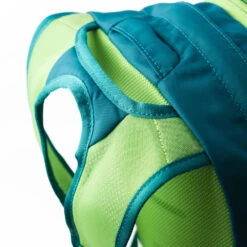 Osprey Daylite 10L Kid's Backpack - Cosmic Red -Osprey daylite kids grab handle on top web 818260