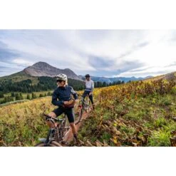 Osprey Seral 4 Waist Pack + Hydration Bladder - Black 30 Osprey Seral 4 Waist Pack + Hydration Bladder - Black -Osprey osprey seral 4 11 1392377 2